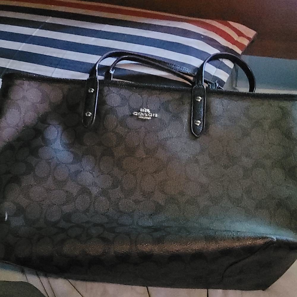 Coach Black Duffel Bag with Signature Style
